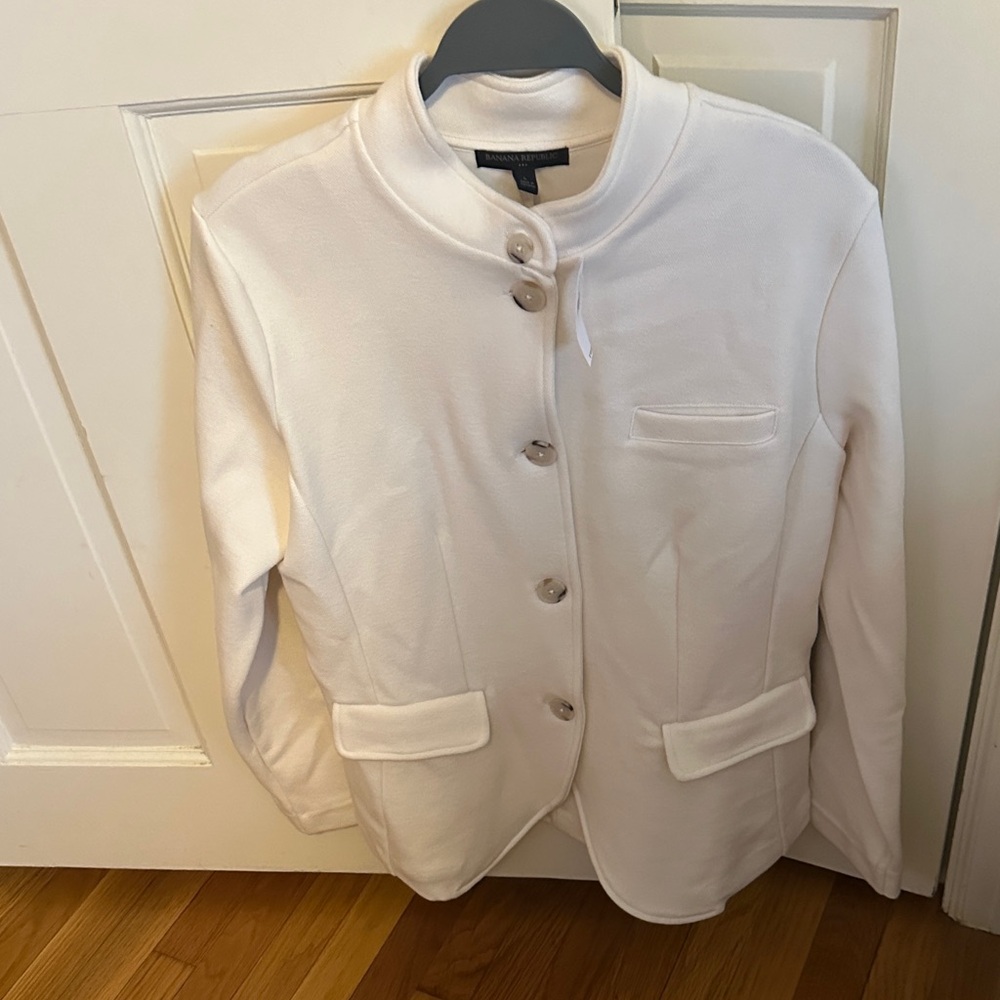 NWT Banana Republic Cream Stand-Collar Button Jacket